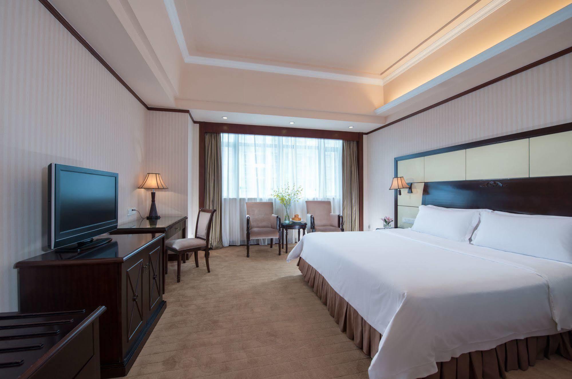 Vienna International Hotel Shenzhen Xinzhou Εξωτερικό φωτογραφία